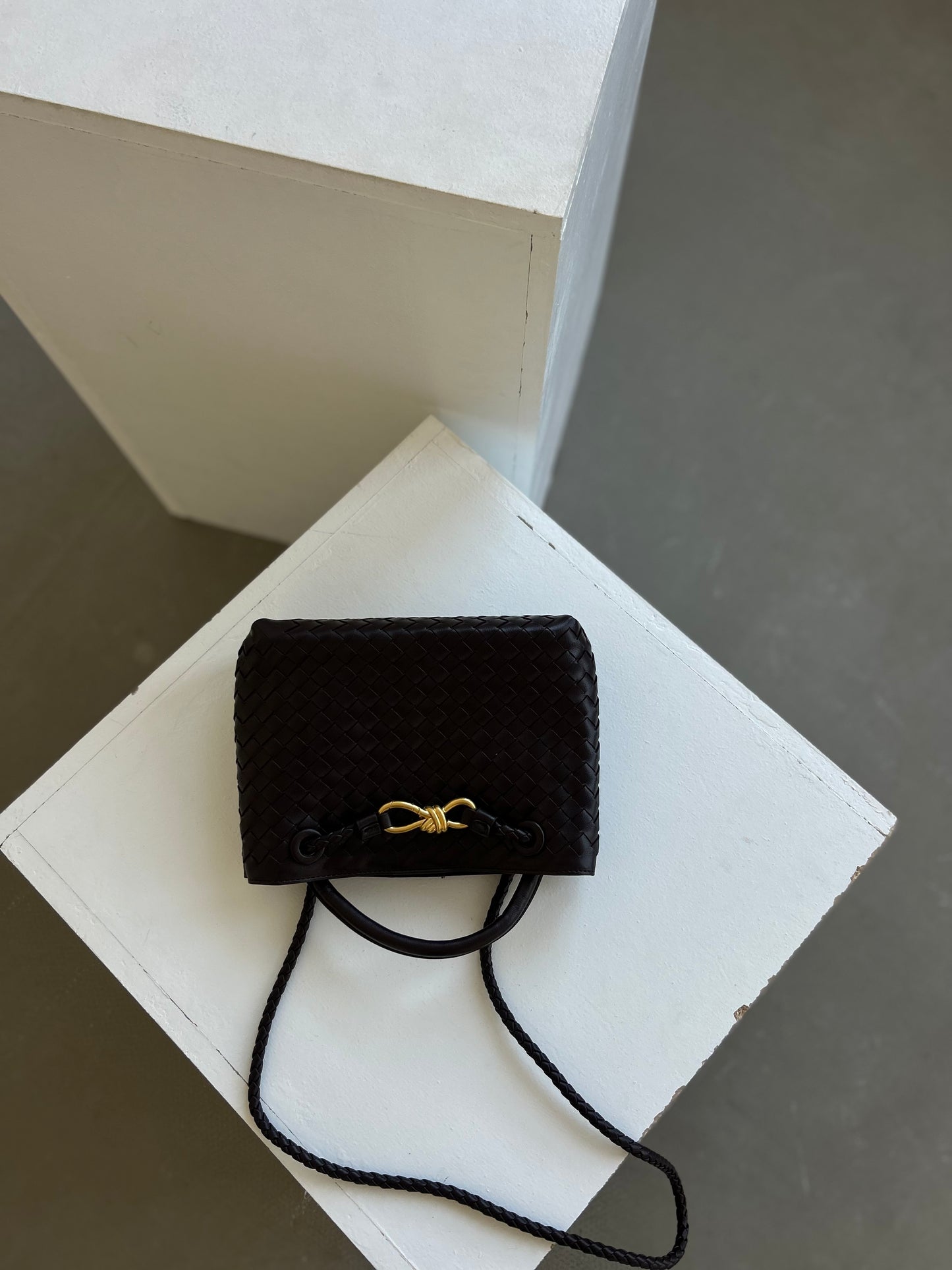 Birthday Gift for Her Luxury Top Handle Clutch Vegan Suede Knot Bag Perfect Party Purse Handbags for Everyday Hobo Woven Braid Bag inspired by designer bag trendy mothers day gift idea stylish cruelty free fashion pattybofficial knoten tasche