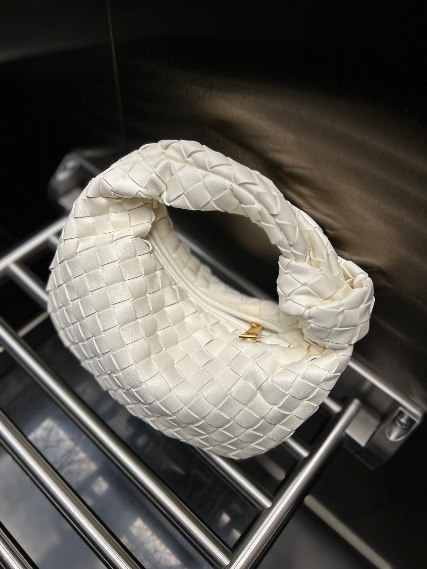 Trendy Dumpling Bag with Woven Knot Design Summer Handbag