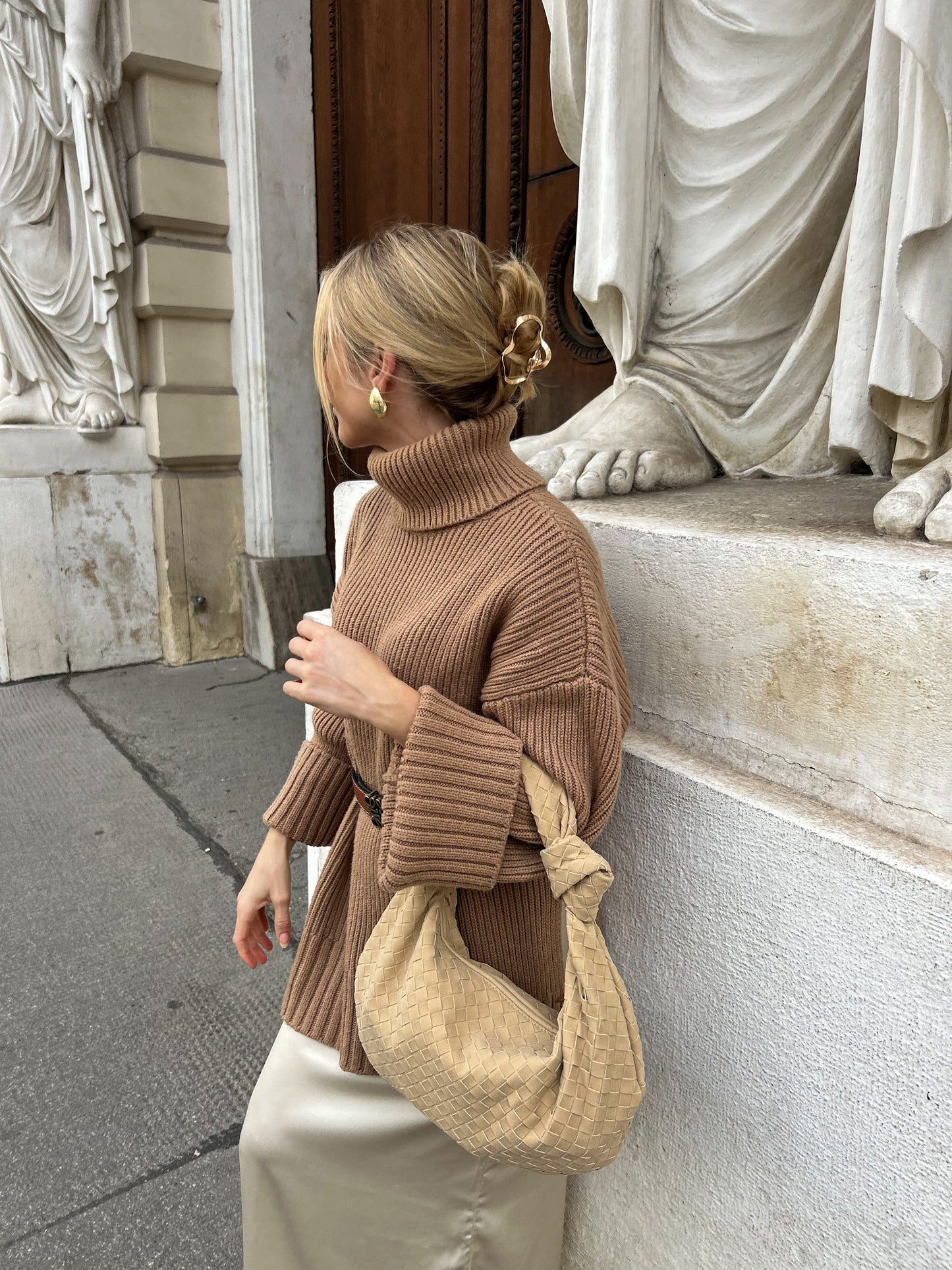 Gift for Girlfriend Woven Suede Bag with Knot Leather Purse Everyday Women Bag Trendy Oversized Shoulder Clutch Versatile Large Hobo Bag inspired by famous designer bag dupe birthday gift for wife trendy handbags mothers day gift pattybofficial