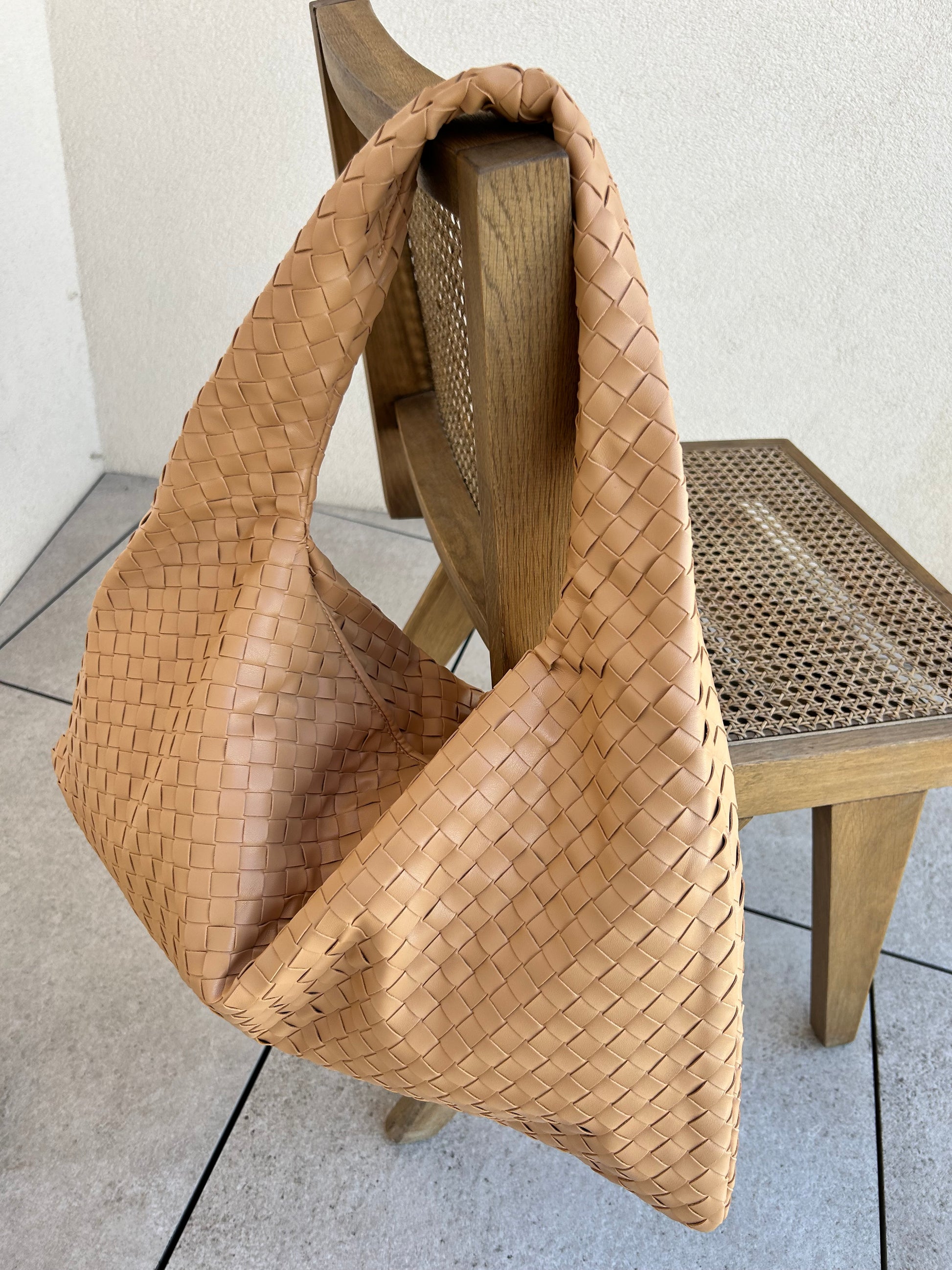 luxury hobo shoulder bag for women trendy purse large travel bag in woven style ideal weekend bag interwoven style purse stylish dumpling bag inspired by luxury designer hand woven shoulder bag ideal everyday gift for wife christmas pattybofficial