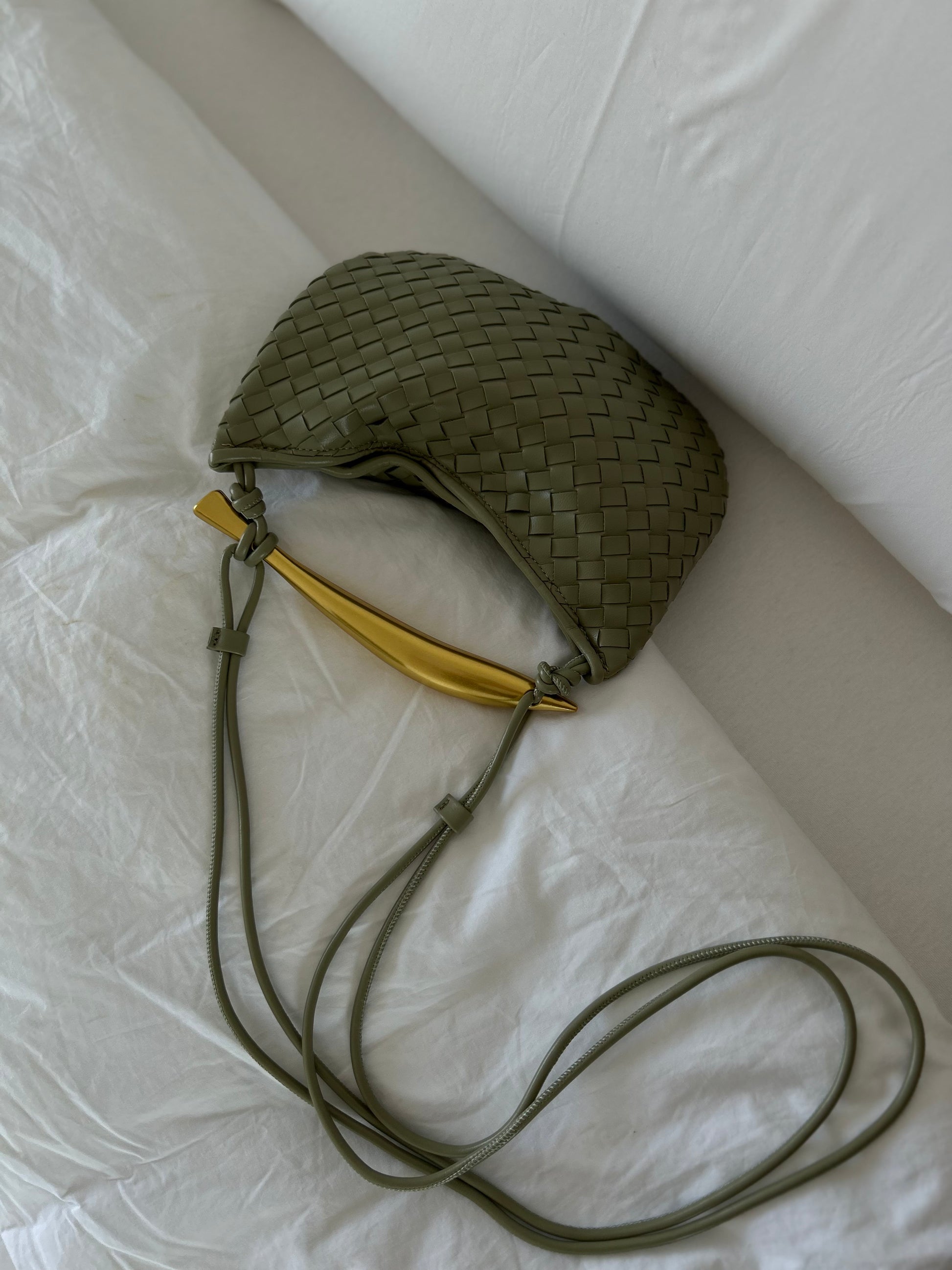This viral handbag, loved by influencers, is both sustainable and cruelty-free, making it as ethical as it is stylish. Elevate your wardrobe with this timeless piece that's sure to turn heads all season long.
