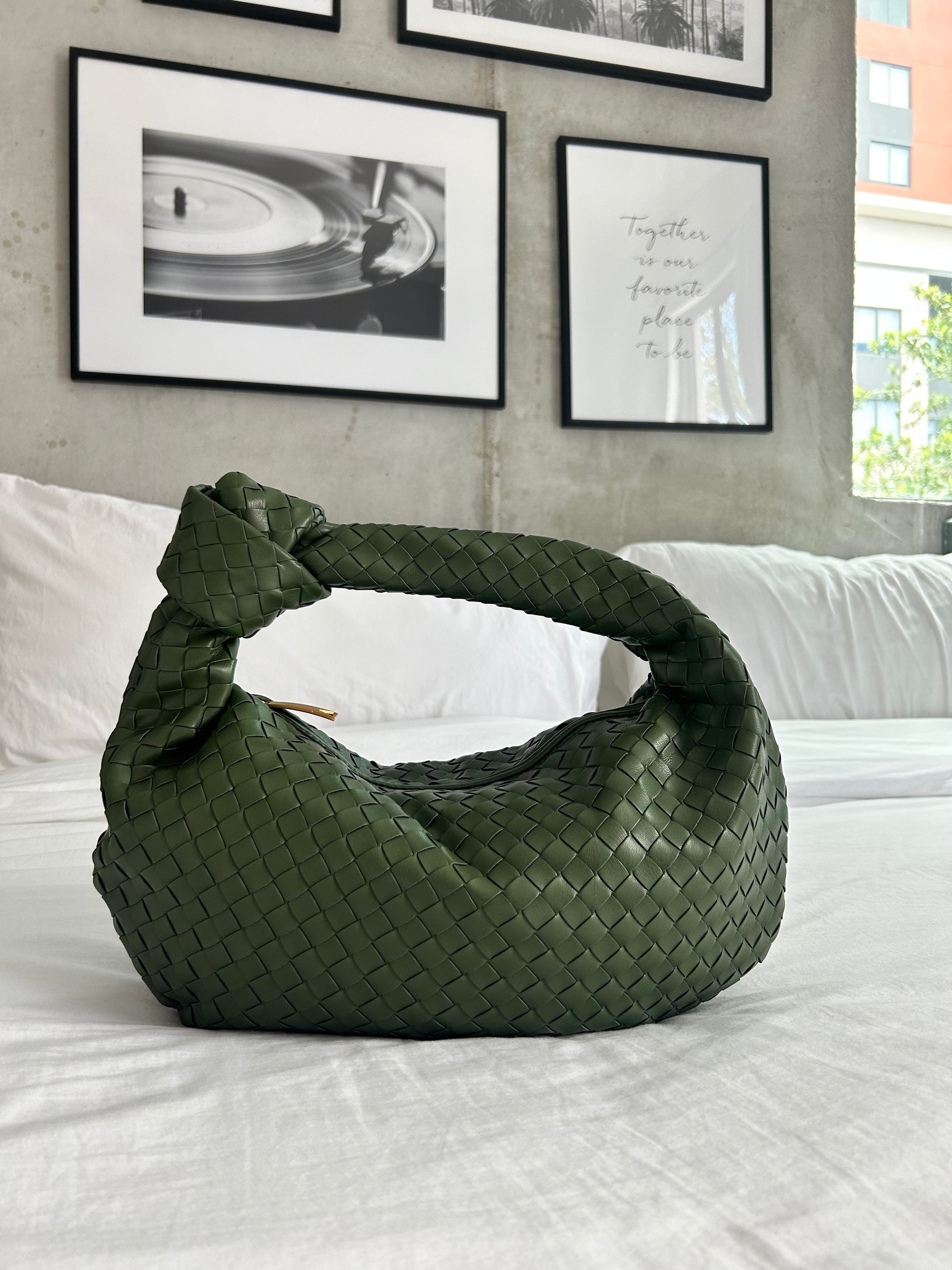 Slouchy Zipper Hobo Bag - Stylish Summer Clutch for Mom, Green leather woven knot purse inspired by designer luxury handbag for women ideal birthday gift for mum or girlfriend mothers day gift designer inspired dupe bag pattybofficial knoten tasche