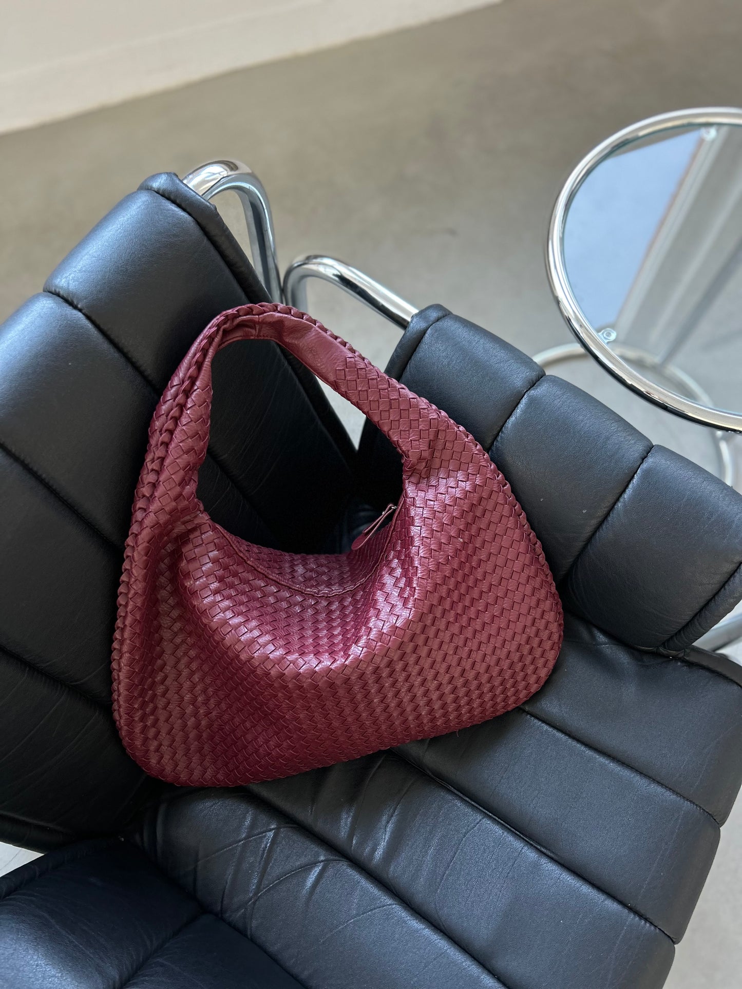 dupe designer inspired handbag Summer Festival Ready Stylish  Woven Hobo Tote with Zipper Closure Elegant Handbag for Summer Ideal Gift for Celebrations Woven Hobo travel Tote trendy purse perefct gift for girlfriend pattybofficial knoten tasche