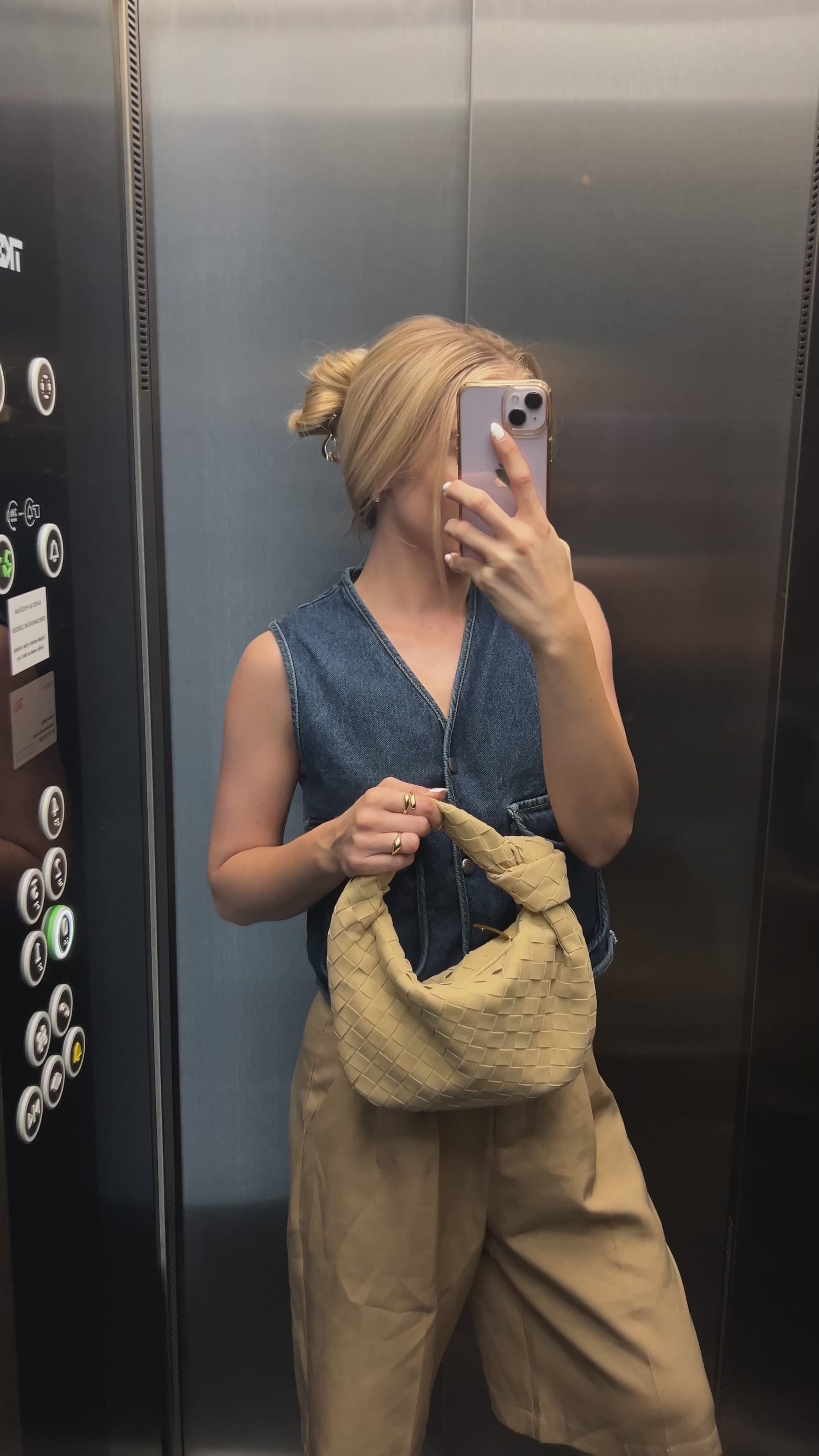 introducing Woven Knot Purse for Women, the perfect accessory for a trendy and stylish summer look.This woven hobo knot Bag combines chic design with functionality, featuring a top handle for easy carrying. Knoten tasche by pattybofficial Czech brand