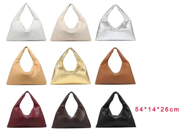 This trendy woven bag is perfect for a night out or summer holiday! Made from luxurious beige suede, this hobo clutch features a stylish zipper closure. Makes a wonderful birthday gift for a fashion-forward friend.gift for wife pattybofficial selection of 9 slouchy braided bags in various colours