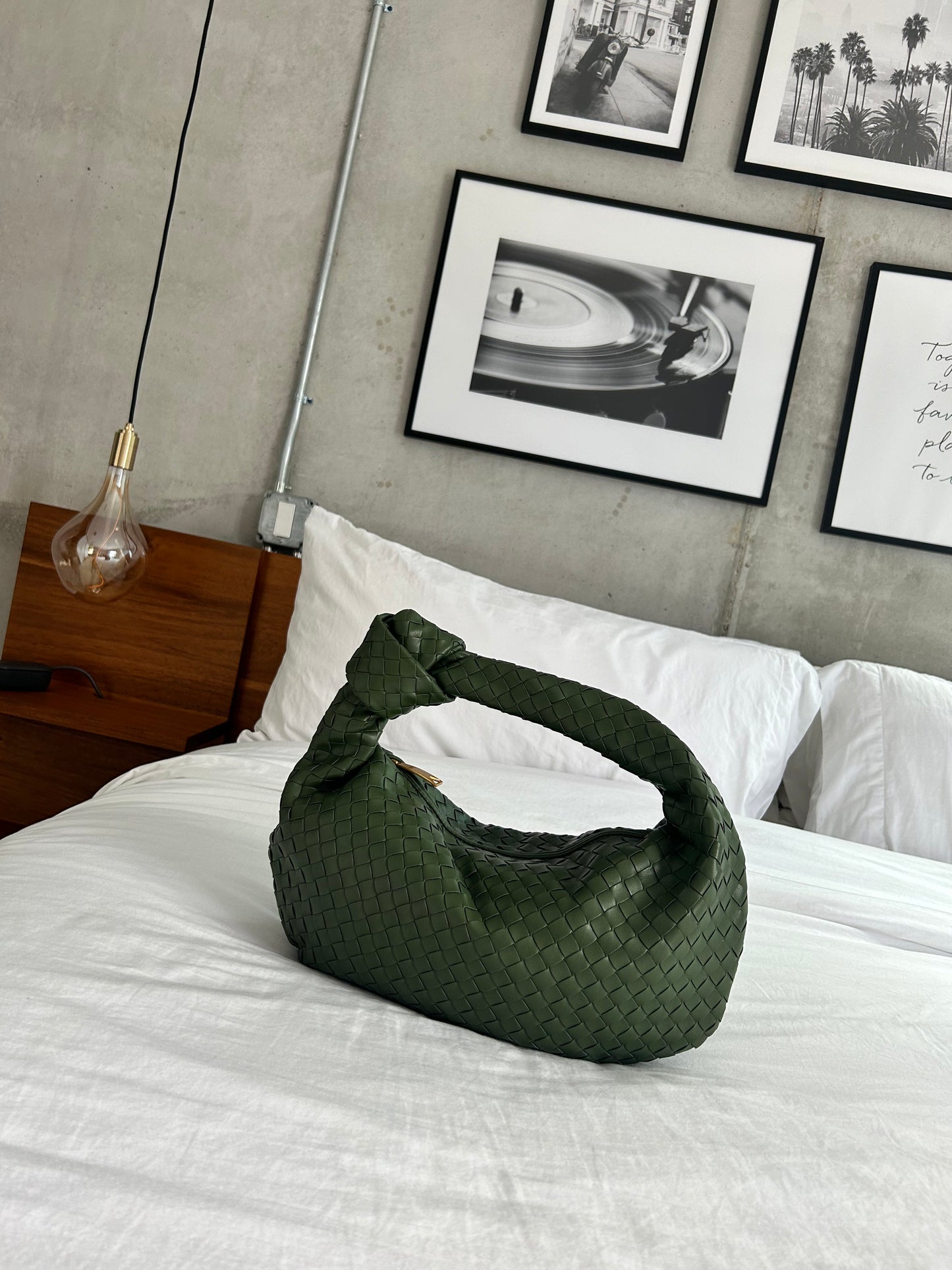 Birthday Gift for Her Luxury Top Handle Clutch Vegan Suede Knot Bag Perfect Summer Party Purse Handbags for Everyday Hobo Woven Braid Bag inspired bag trendy mothers day gift idea stylish cruelty free fashion pattybofficial knoten tasche